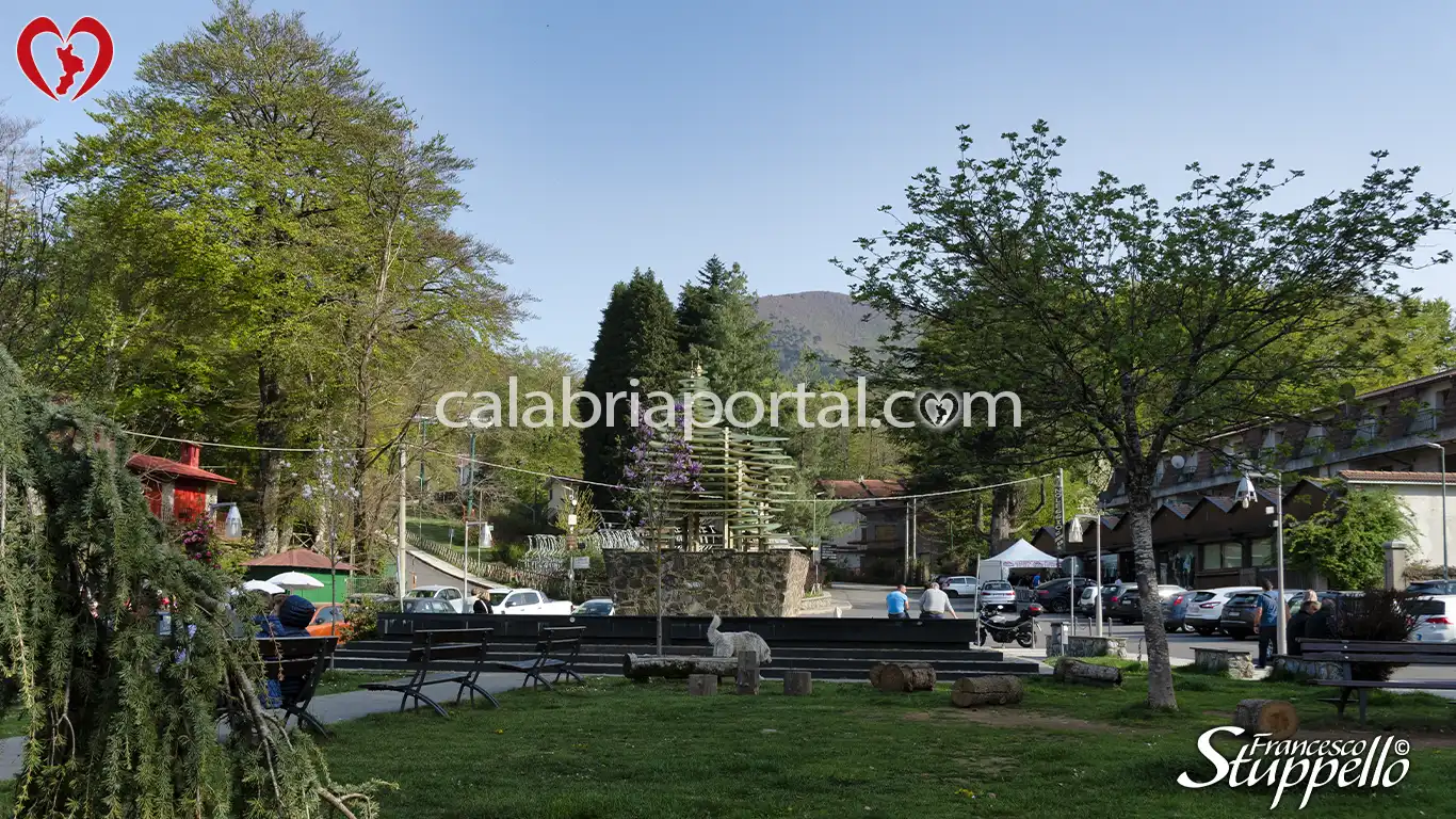 Scorcio di Piazza Mangeruca a Gambarie
