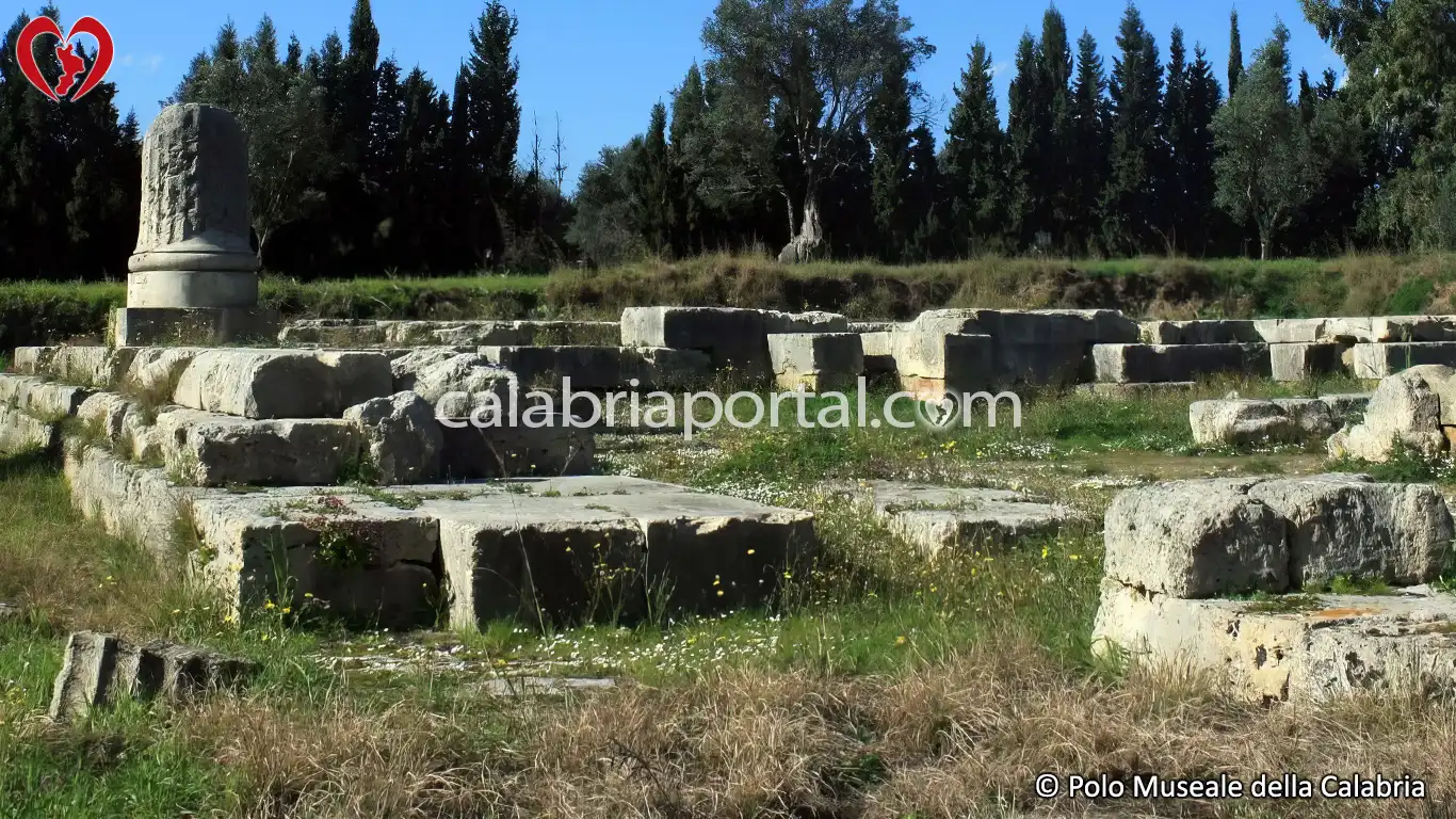 Tempio Ionico di Marasà a Locri Tempio Ionico di Marasà a Locri