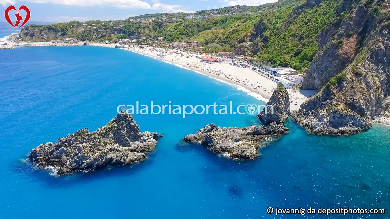 La Spiaggia della Tonnara a Palmi La Spiaggia della Tonnara a Palmi