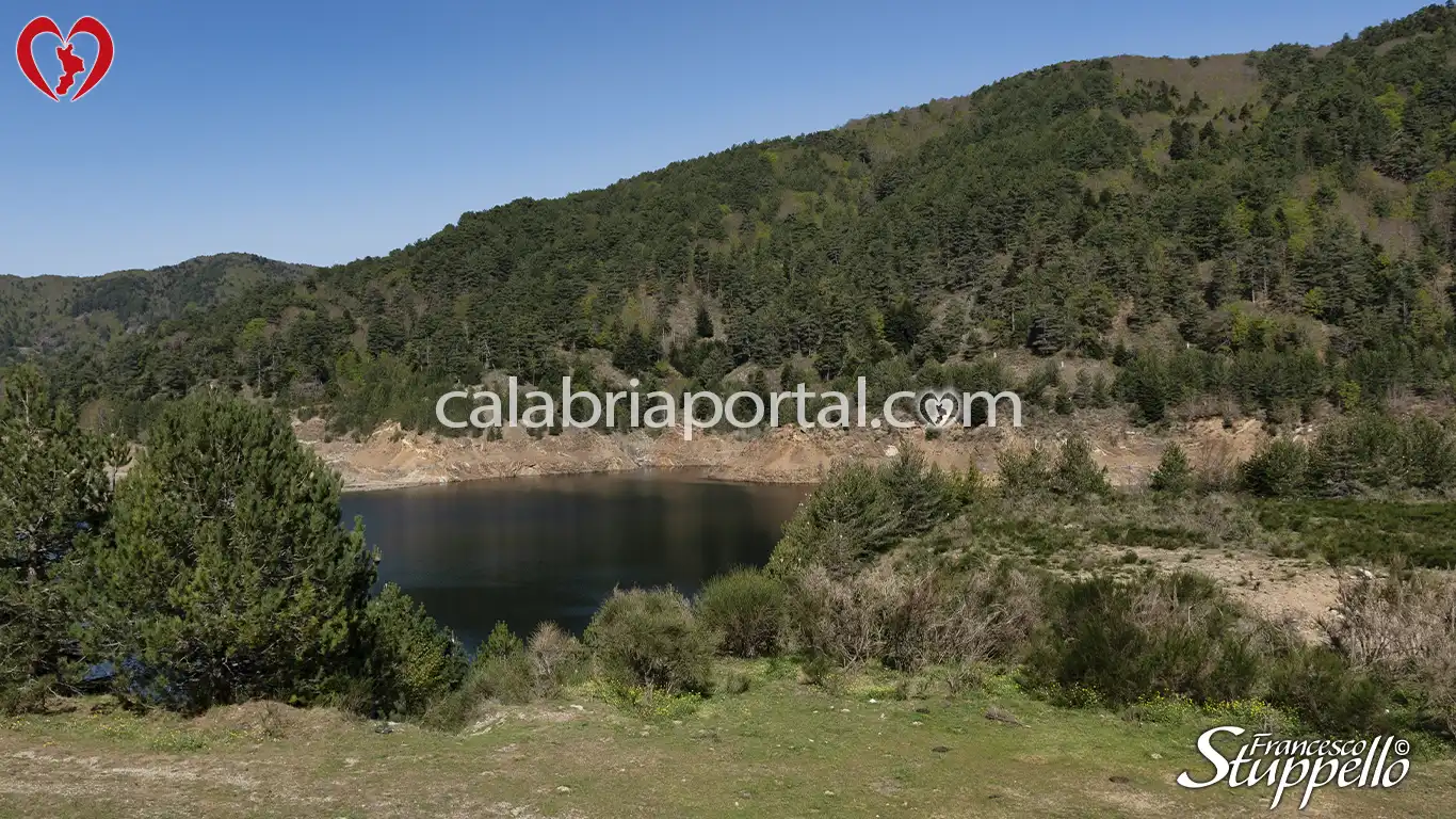 Scorcio del Lago del Menta