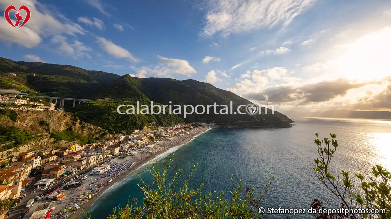 Scorcio Panoramico di Marina Grande di Scilla Scorcio Panoramico di Marina Grande di Scilla