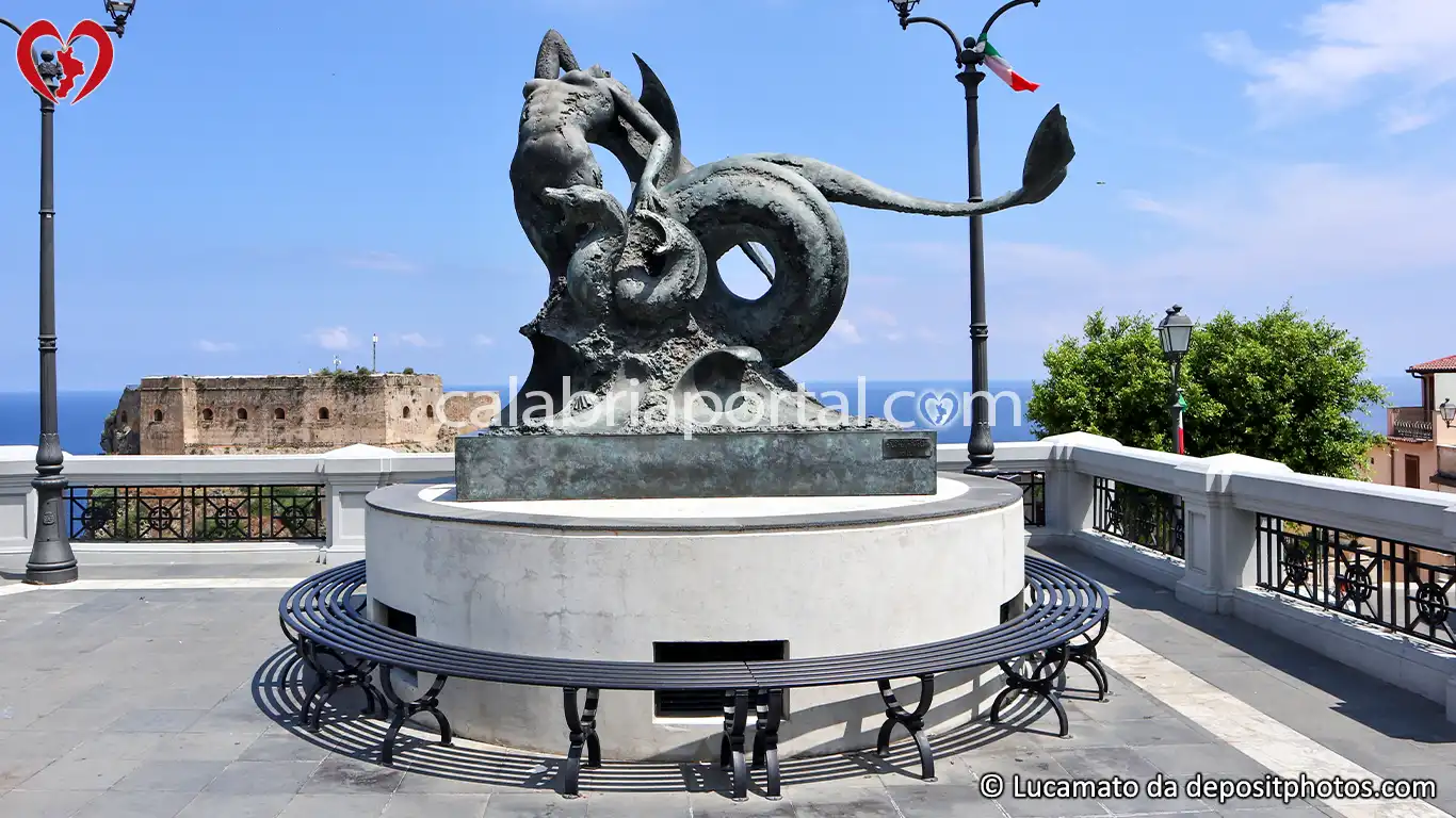Monumento al Mito di Scilla