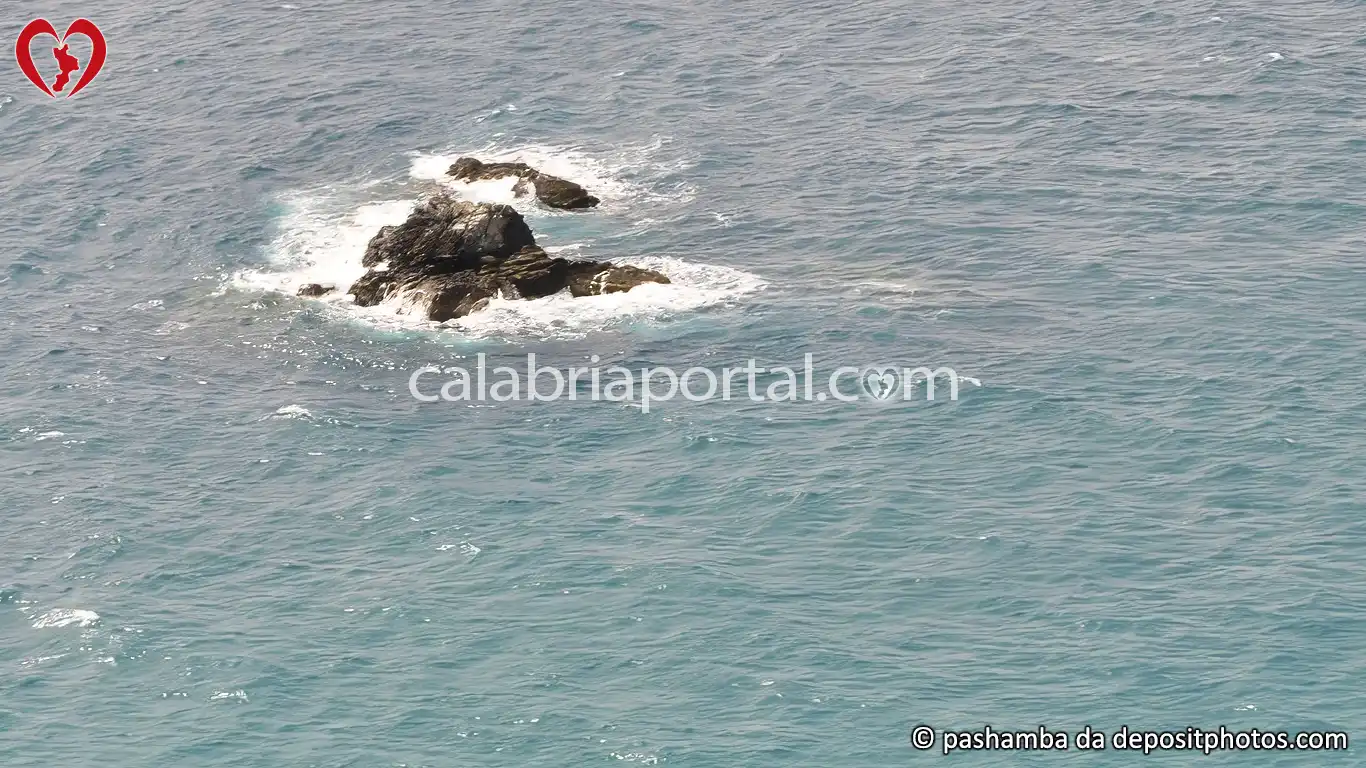 Scoglio Mantineo di Capo Vaticano