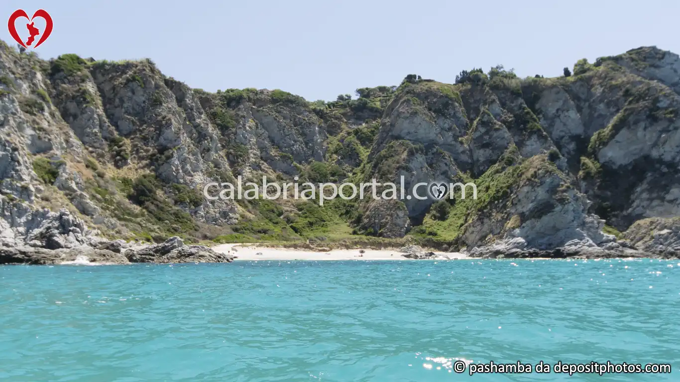 Spiaggia di Praia i Focu a Capo Vaticano