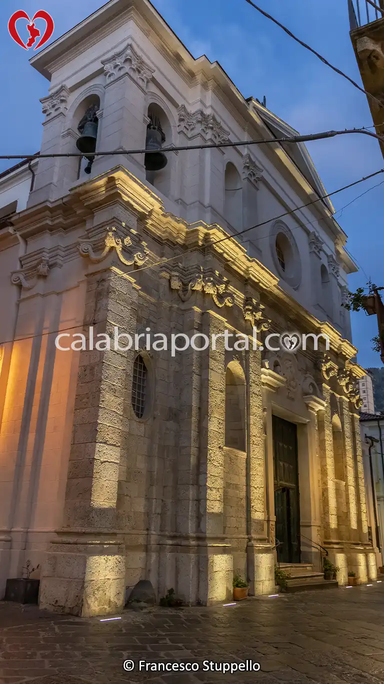 Facciata della Chiesa Matrice di San Giorgio a Pizzo