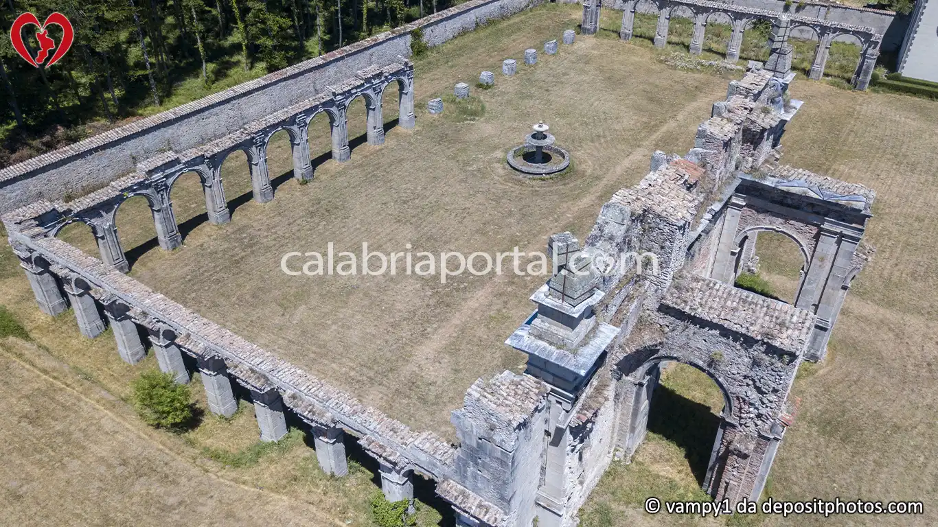 Scorcio dell'Antica Certosa di Serra San Bruno Scorcio dell'Antica Certosa di Serra San Bruno