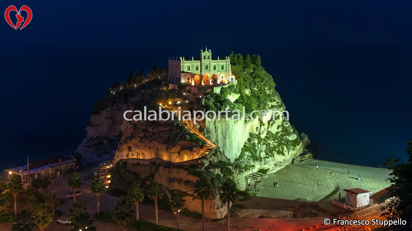 Santuario di Santa Maria dell'Isola a Tropea