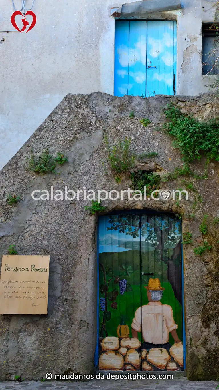 Scorcio del Borgo di Zungri Scorcio del Borgo di Zungri
