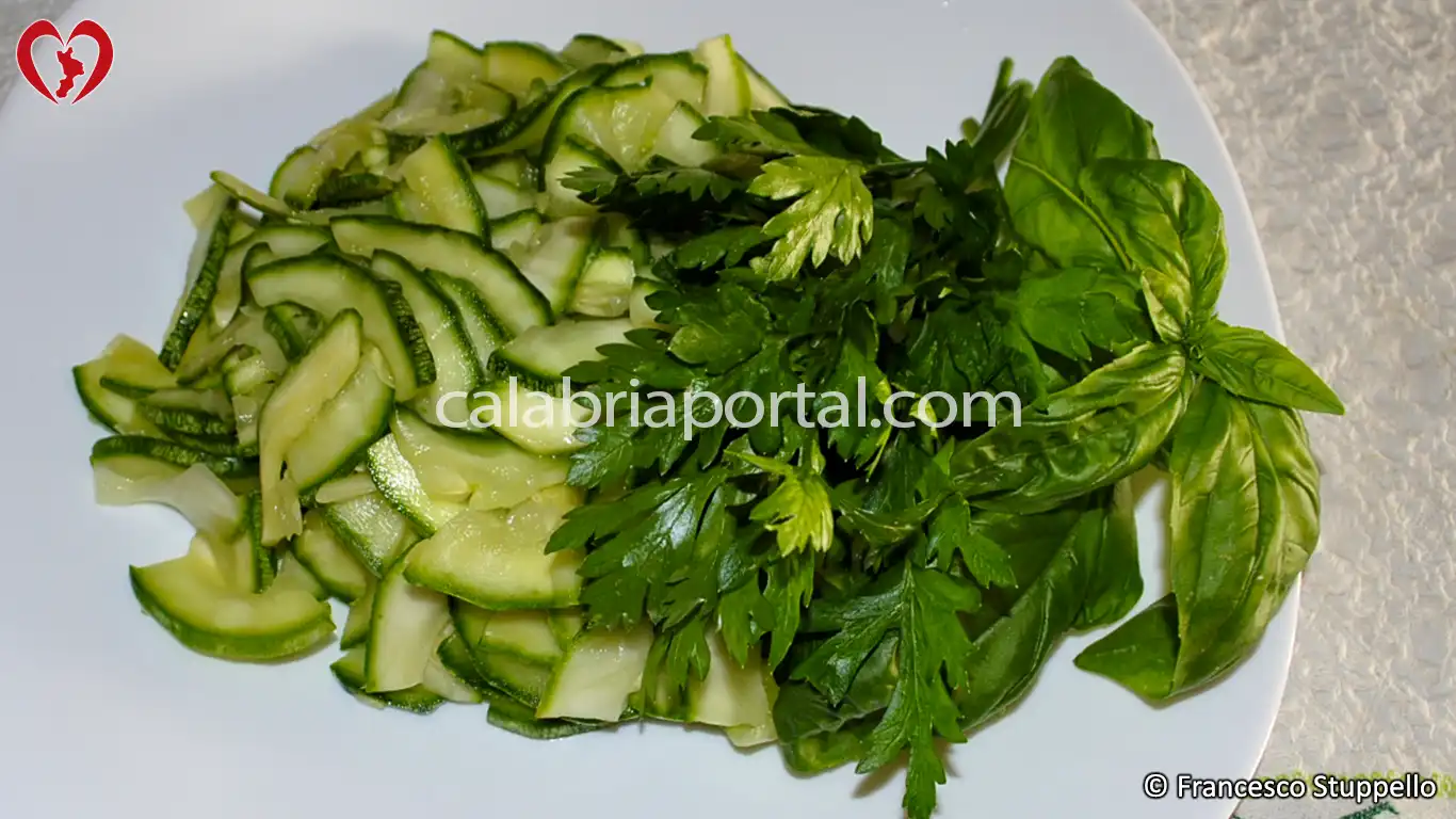 Ricetta del Frittellone di Zucchine alla Calabrese Ricetta del Frittellone di Zucchine alla Calabrese