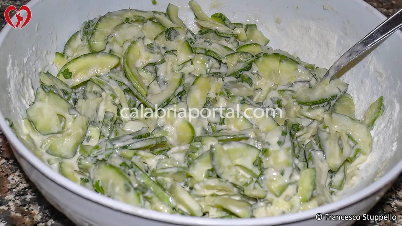 Ricetta del Frittellone di Zucchine alla Calabrese Ricetta del Frittellone di Zucchine alla Calabrese