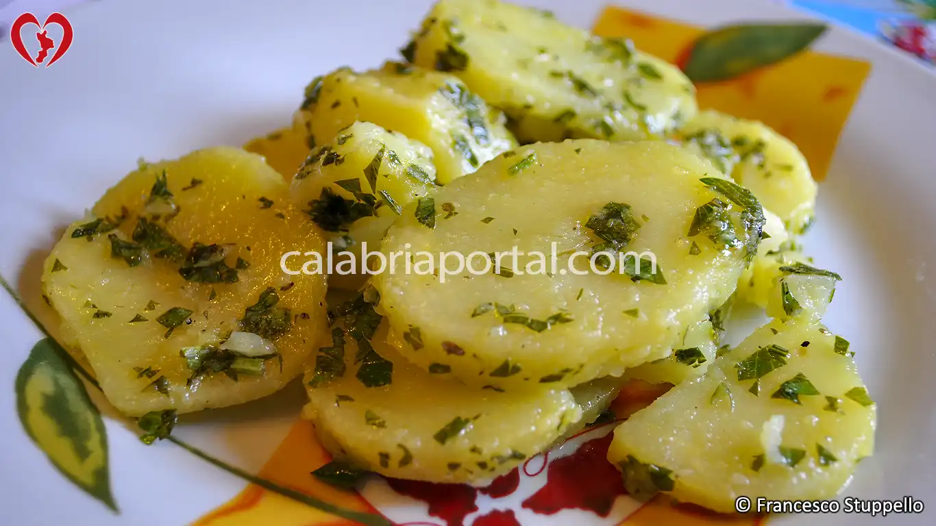 Ricetta Calabrese delle Patate al Salmoriglio