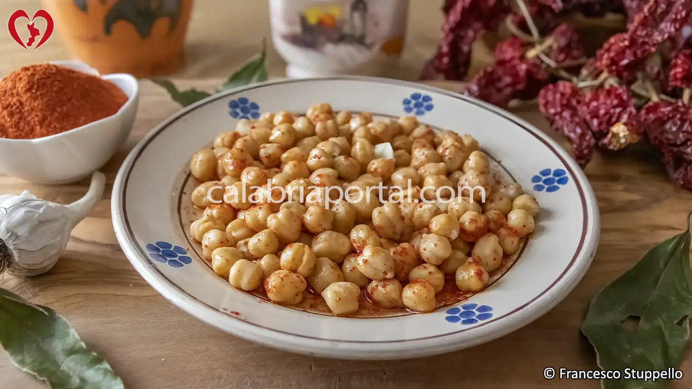 Ricetta dell'Insalata di Ceci alla Calabrese Ricetta dell'Insalata di Ceci alla Calabrese
