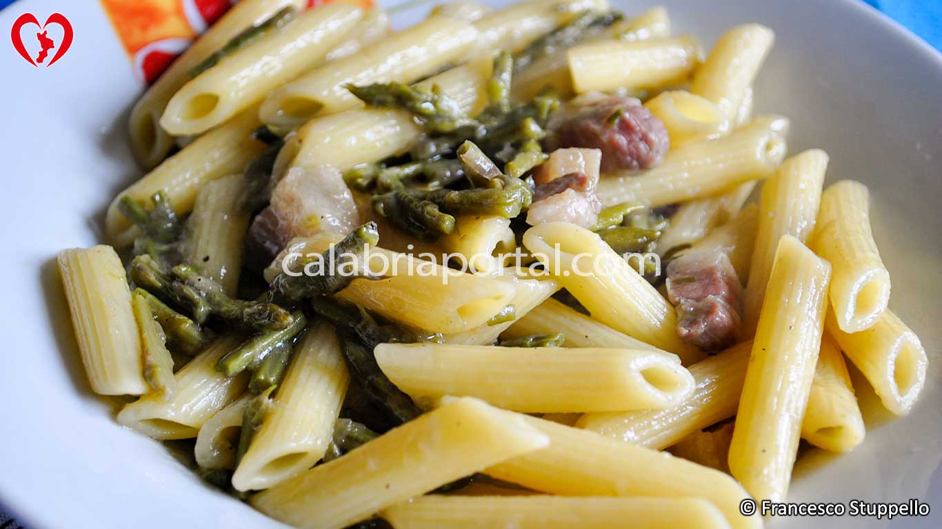riso con asparagi selvatici e pancetta