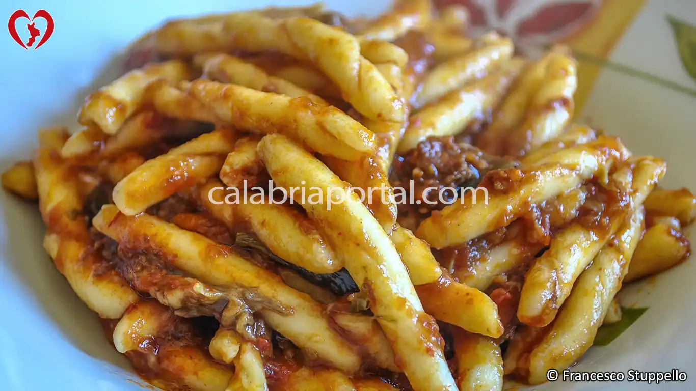 Strozzapreti con Porcini e Nnuglia
