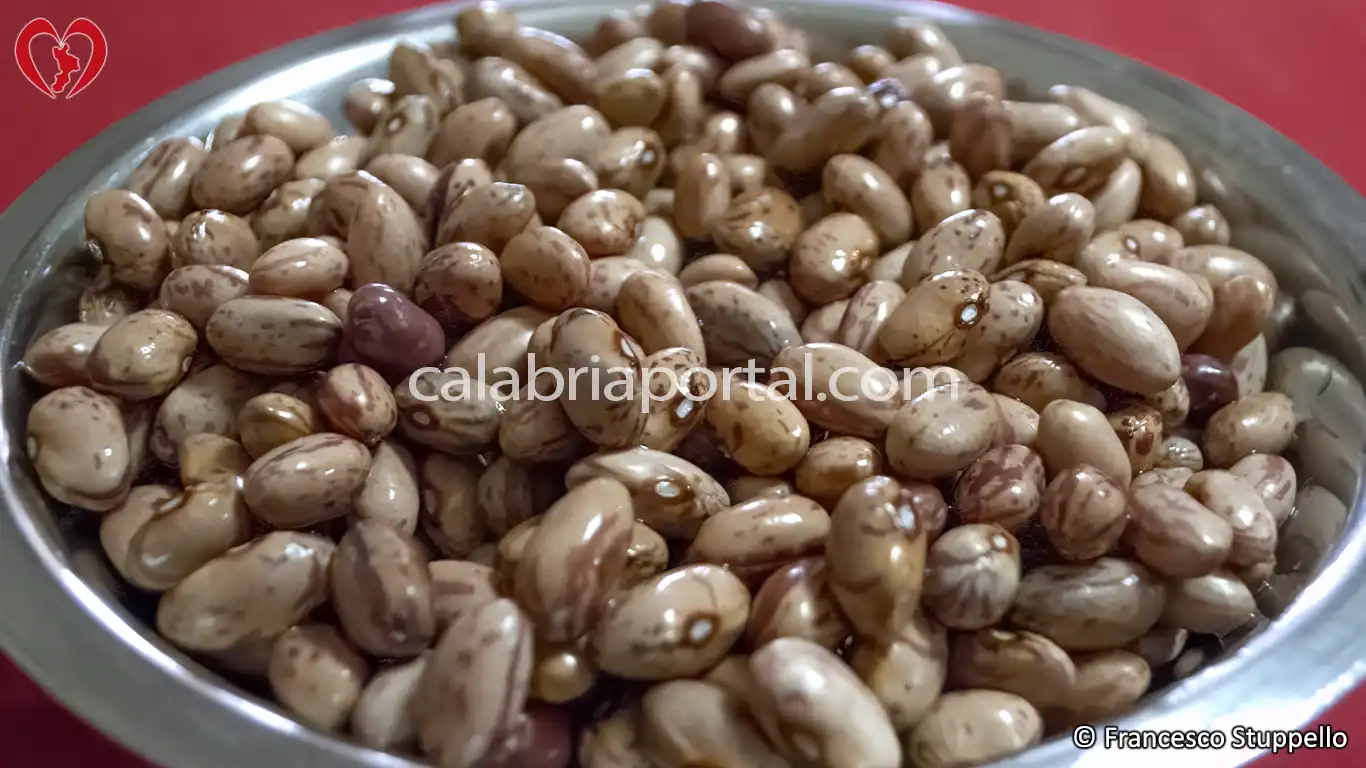 Ricetta della Zuppa di Castagne e Fagioli alla Calabrese