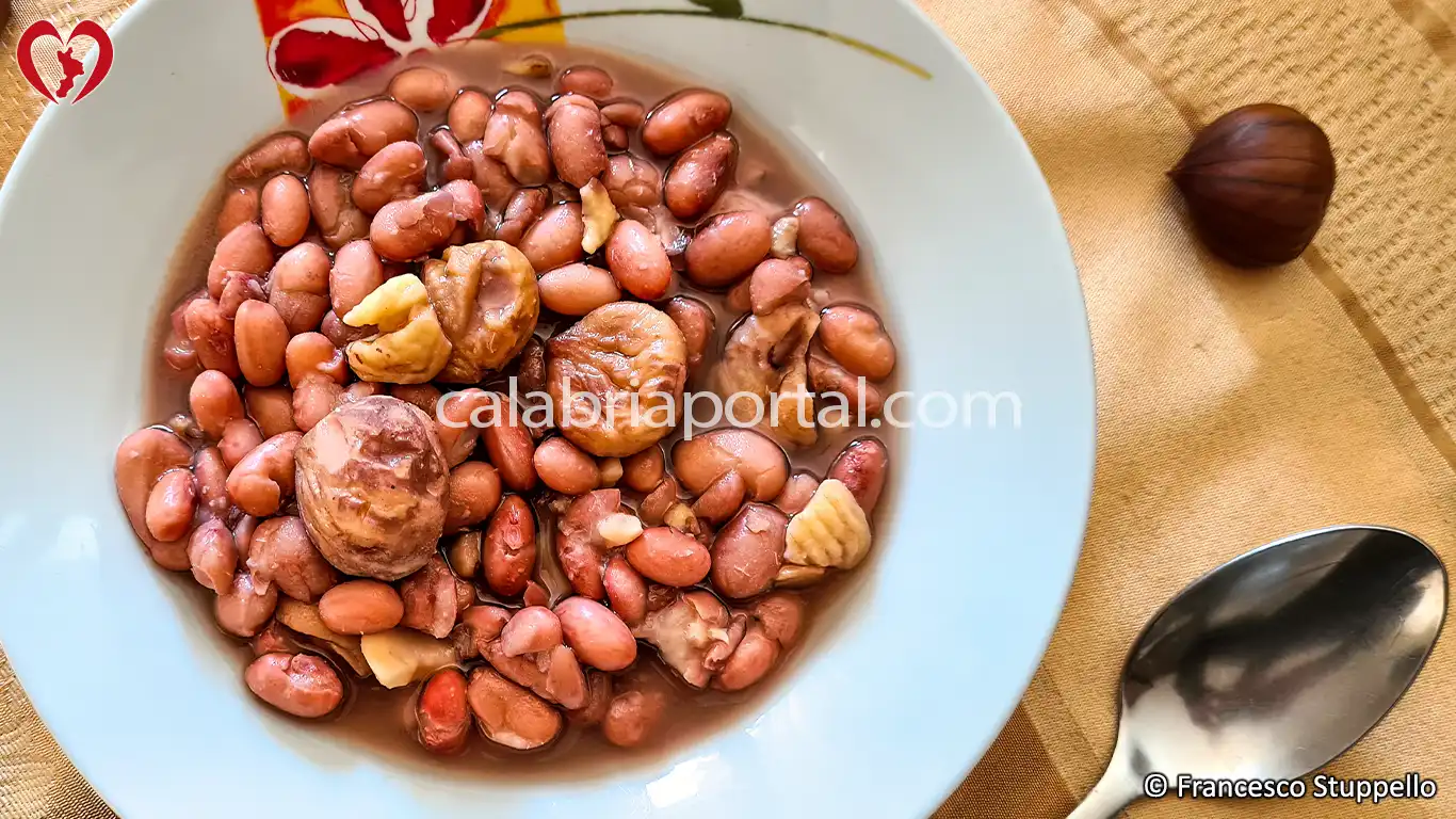 Ricetta della Zuppa di Castagne e Fagioli alla Calabrese