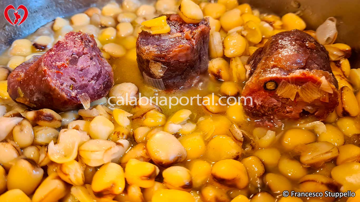Ricetta delle Cicerchie con la Nnuglia alla Calabrese: cottura
