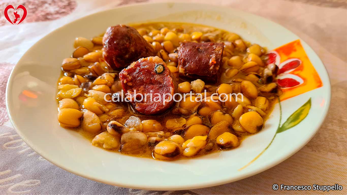 Ricetta delle Cicerchie con la Nnuglia alla Calabrese: piatto ultimato