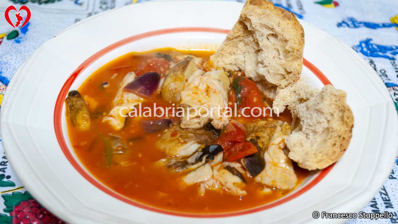 Ricetta delle Mazze di Tamburo al Pomodoro: impiattate e servite