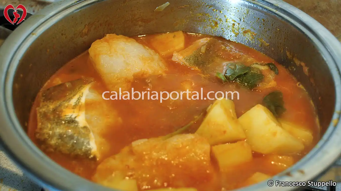 Ricetta delle Patate Stufate e Baccalà alla Calabrese Ricetta delle Patate Stufate e Baccalà alla Calabrese