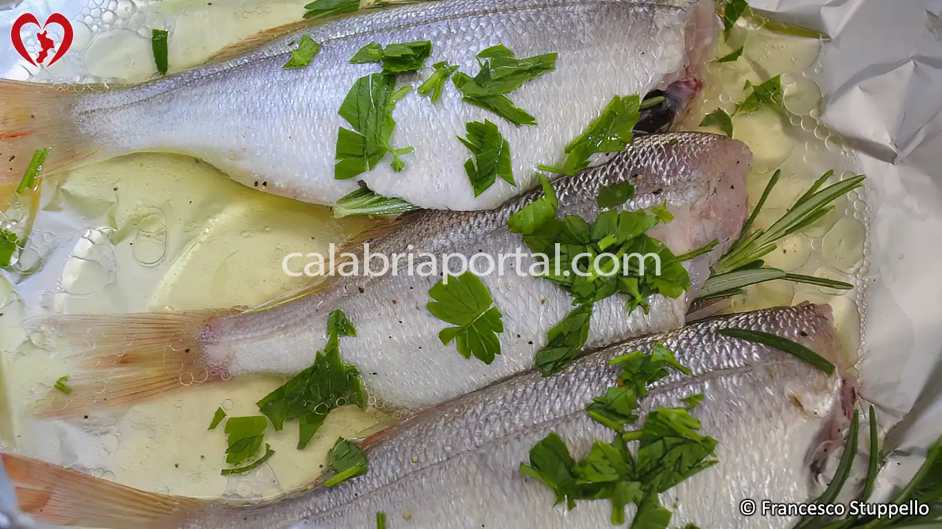 Ricetta Calabrese del Pesce Vopa al Cartoccio