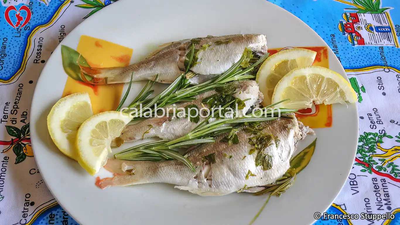 Ricetta Calabrese del Pesce Vopa al Cartoccio