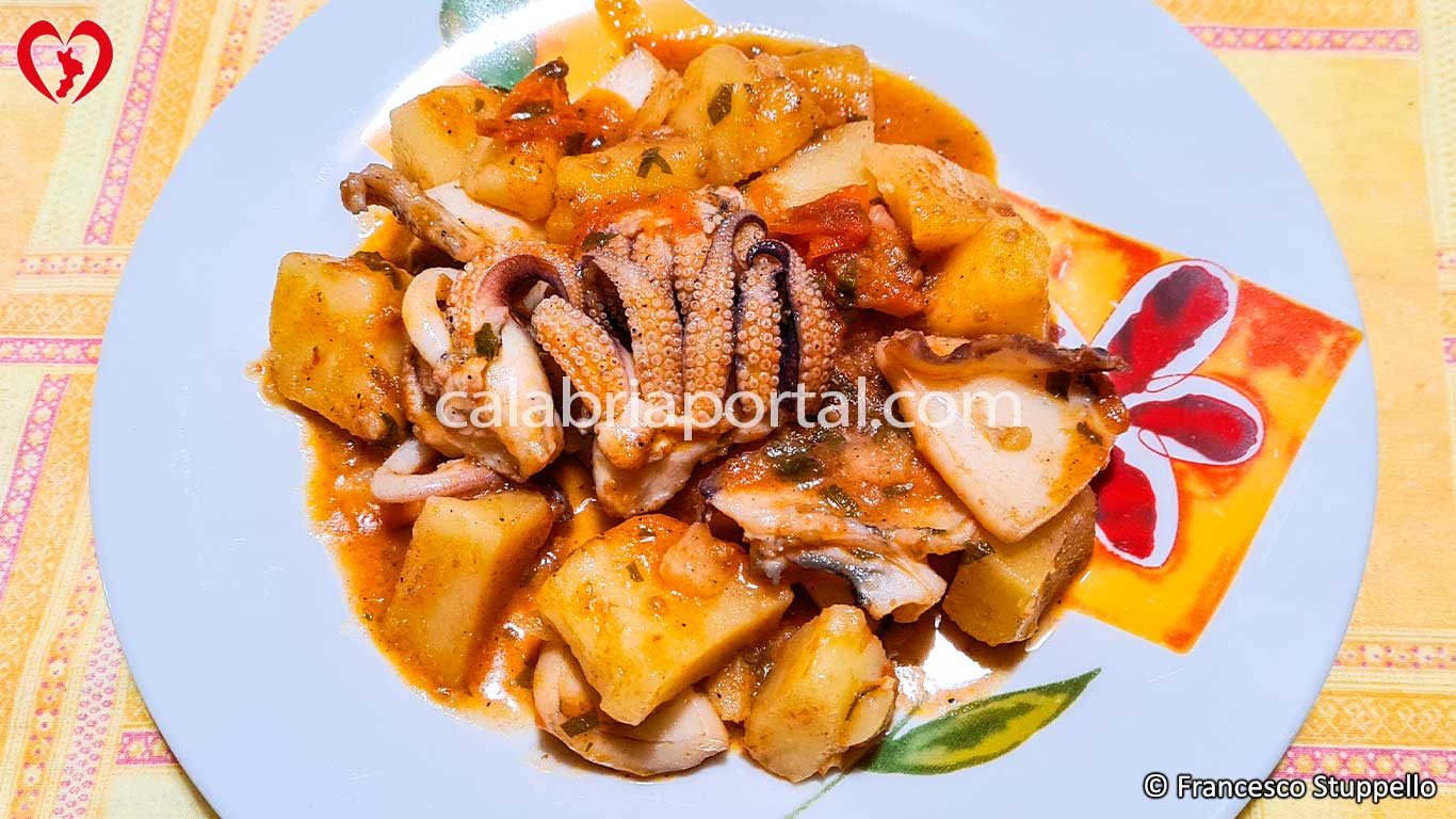 Ricetta Seppie e Patate in Umido