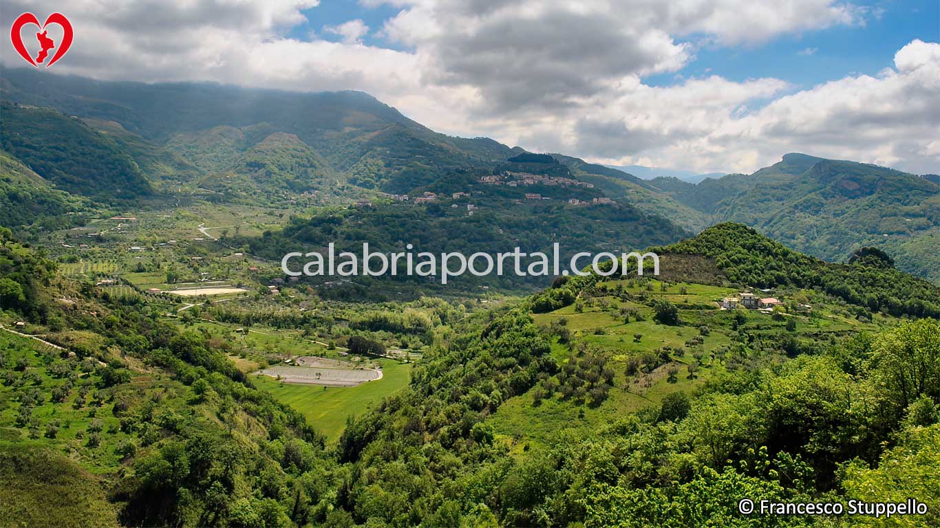 Scorcio della Catena Costiera - Appennino Paolano Scorcio della Catena Costiera - Appennino Paolano
