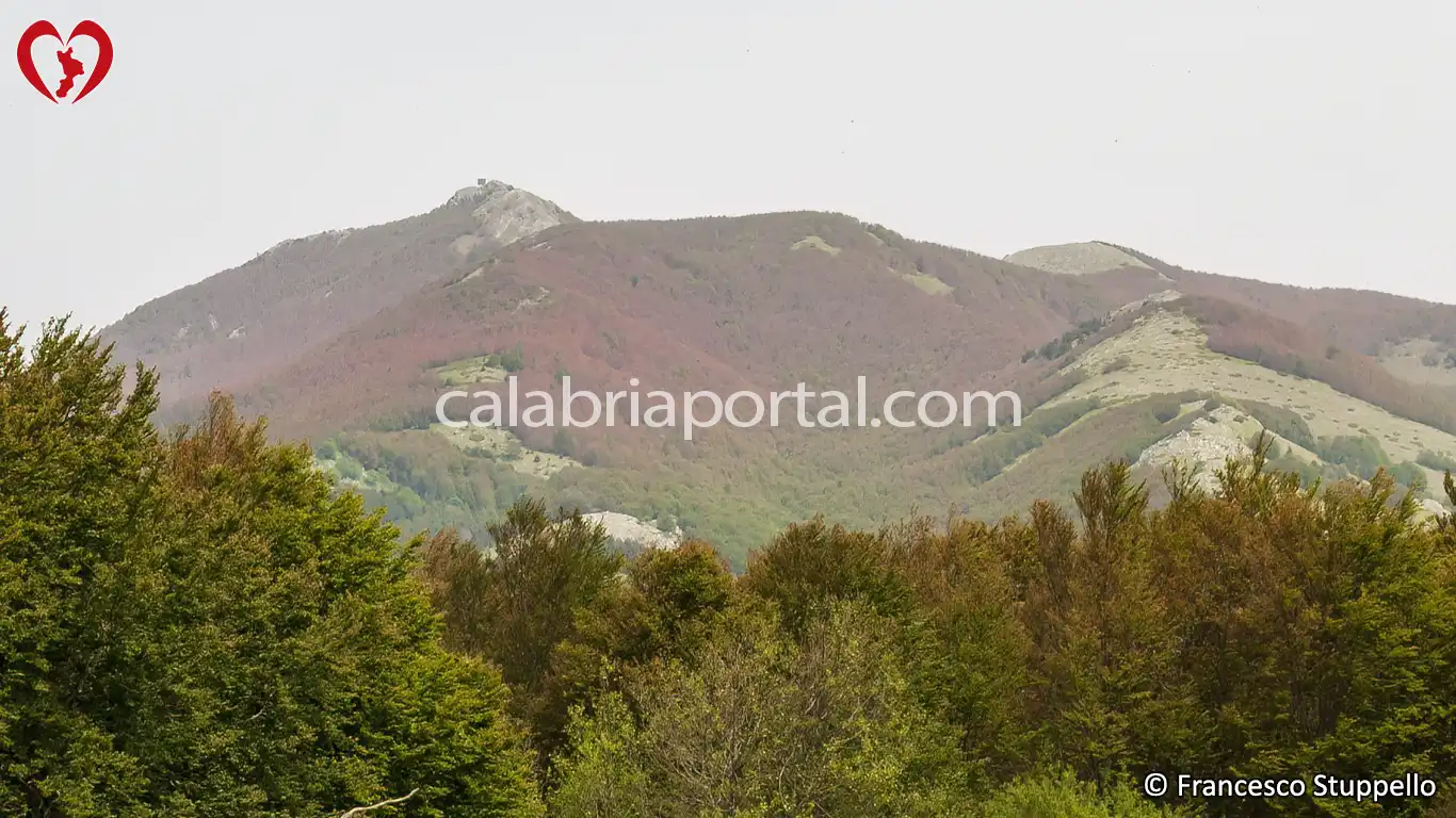 Monte Caramolo visto dal Cozzo del Lepre