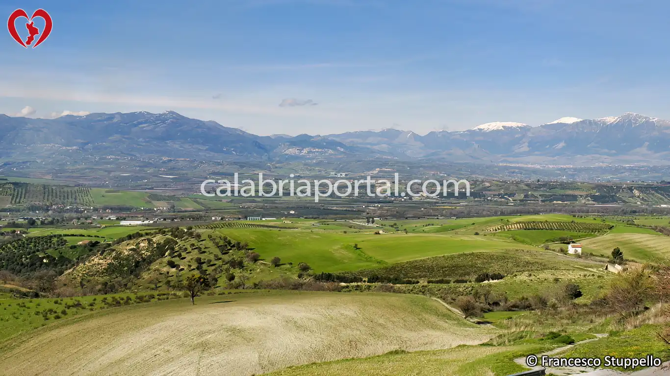 Monte Caramolo visto dal Cozzo del Lepre
