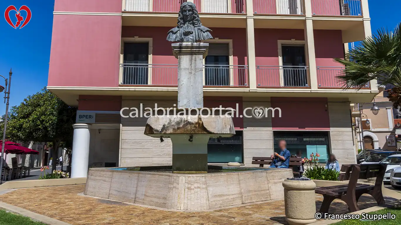 Monumento a Gregorio Caloprese a Scalea (CS)
