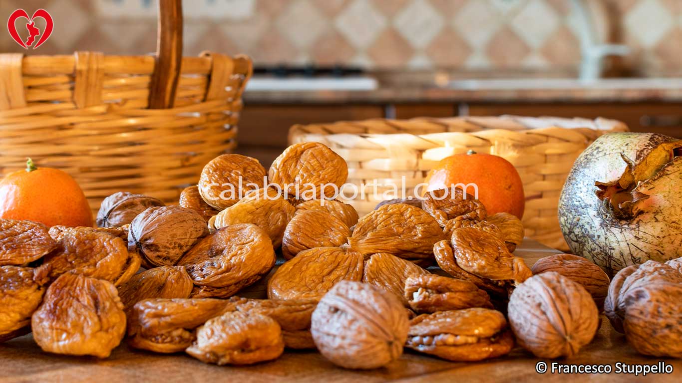 Fichi Secchi Calabresi a Crocette Fichi Secchi Calabresi a Crocette