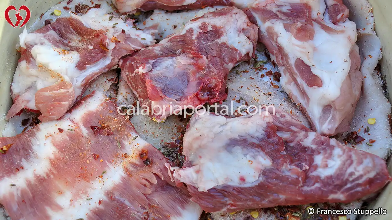 Carne di Maiale Salata alla Calabrese Carne di Maiale Salata alla Calabrese