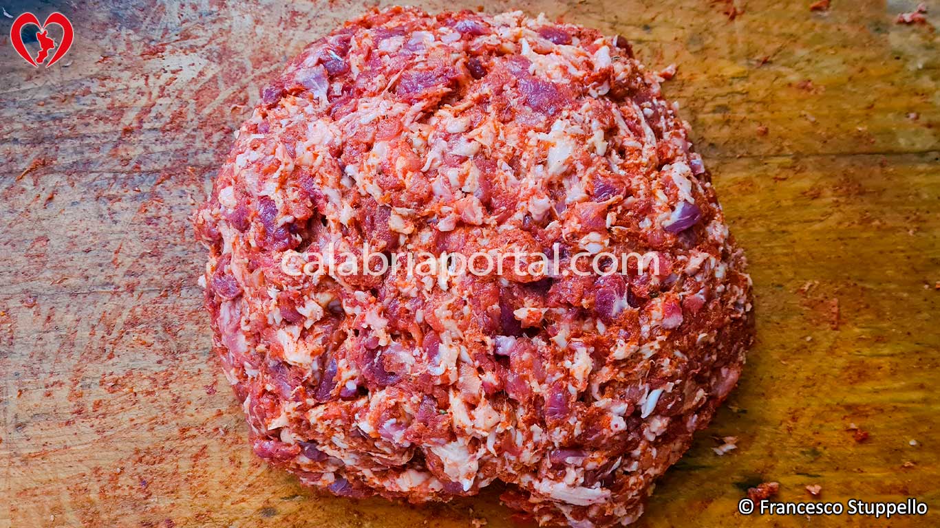 Impasto aromatizzato della salsiccia grassa calabrese Impasto aromatizzato della salsiccia grassa calabrese