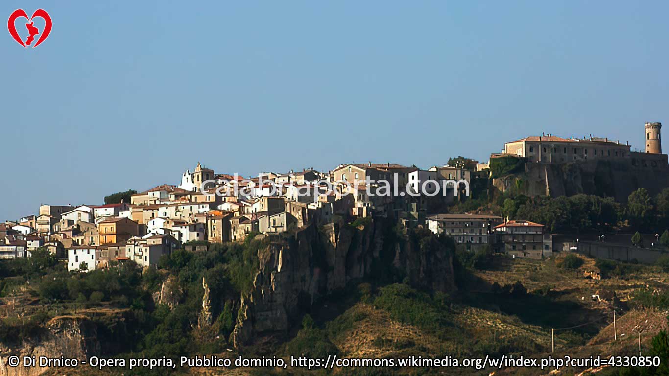 Centro Storico di Caccuri (Calabria) Centro Storico di Caccuri (Calabria)